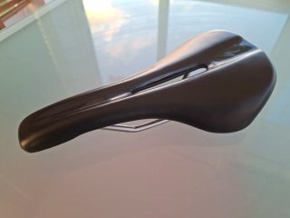 Sillín Specialized Phenom 143 mm