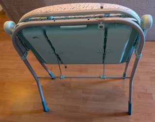 Cambiador plegable con bañera Chicco.