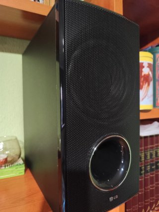 Barra de Sonido LG Negra+ subwoofer
