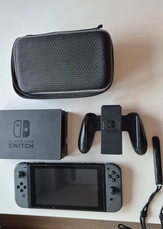 Nintendo Switch Gris + Accesorios
