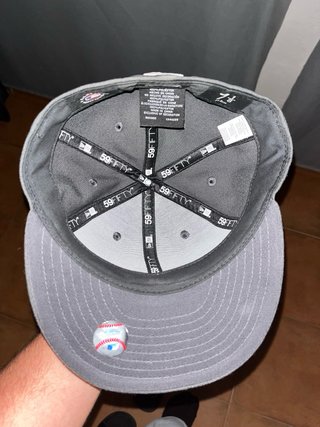 Gorra New Era 59FIFTY Gris Oscuro