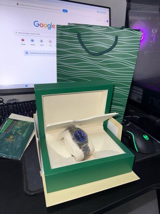 Reloj Nuevo Sin Abrir