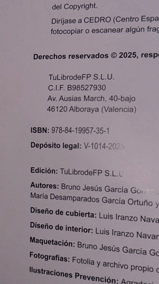 Libro impreso a color y encuadernado de IPE 1
