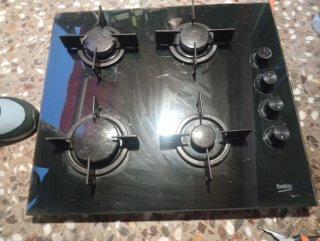 Placa de gas Beko negra