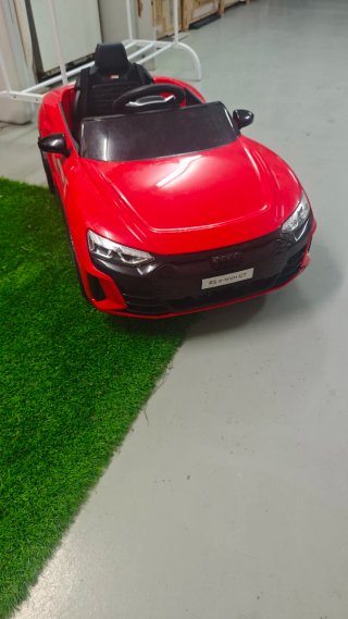 Coche Eléctrico Infantil Audi RS Rojo