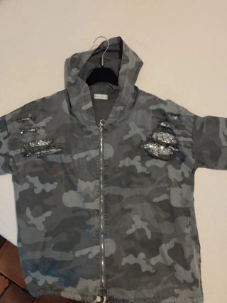 Cazadora camuflaje mujer