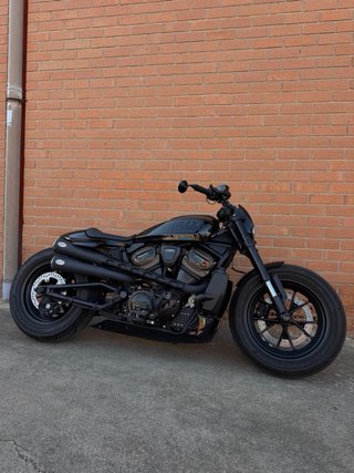 Harley-Davidson Sportster 1250 S Negra