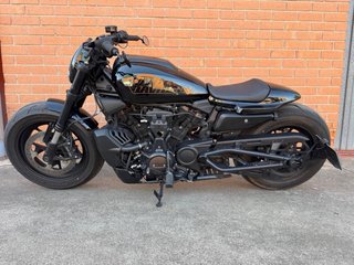 Harley-Davidson Sportster 1250 S Negra