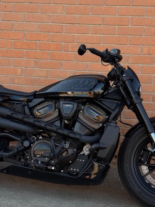 Harley-Davidson Sportster 1250 S Negra