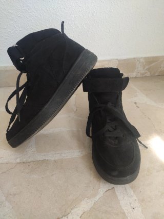 Zapatillas negras altas