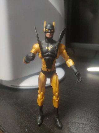 Figura Yellowjacket Marvel Universe