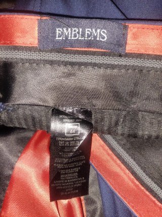 Traje hombre Emblems (regalo corbata)