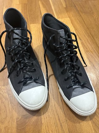 Converse grises altas