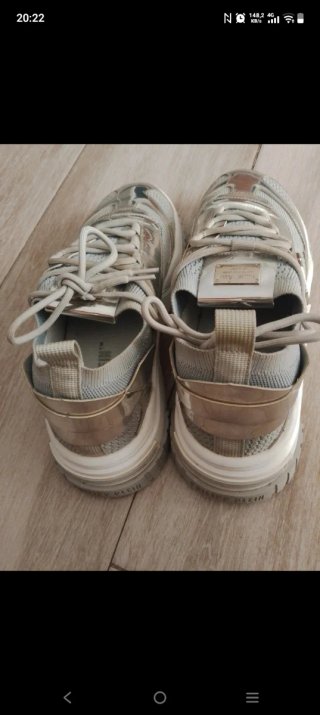 Zapatillas Philipp Plein plateadas y blancas