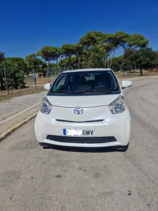 Toyota iQ 2009