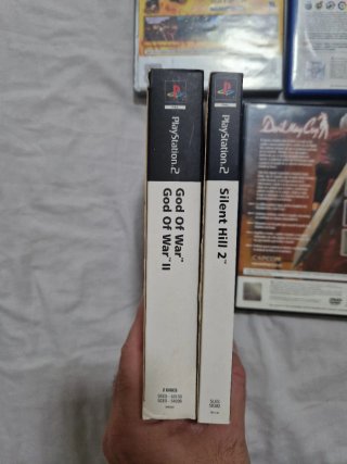 Lote Giochi PS2: God of War, Jak, PES, NFS, DMC