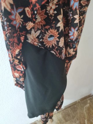 Vestido Springfield floral talla S
