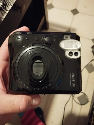 Cámara Instantánea Fujifilm Negra
