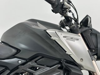 HONDA CB 125 R