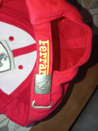 Gorra Ferrari Scuderia SF Roja