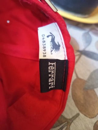 Gorra Ferrari Scuderia SF Roja