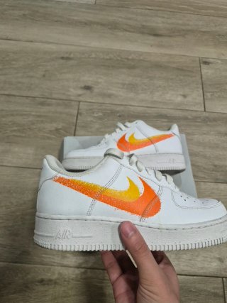 Nike Air Force 1 Low Spray Paint Swoosh
