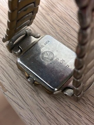 Reloj Viceroy Quartz bicolor — no funciona