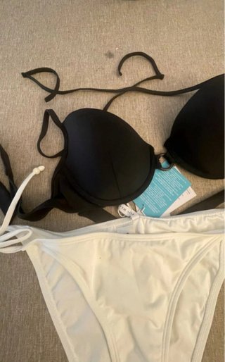 Bikini Easy Wear Push-Up Negro y Blanco Top Color