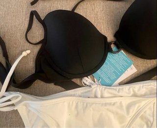 Bikini Easy Wear Push-Up Negro y Blanco Top Color