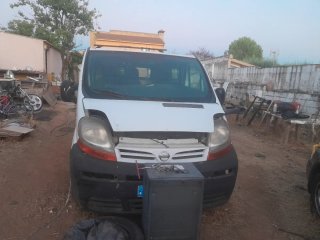 Furgoneta Nissan primart..700€ pata piezas o mas