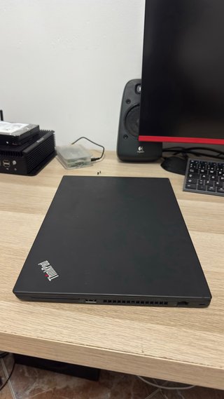 Lenovo ThinkPad T14 Gen 2 i5 NVIDIA T500