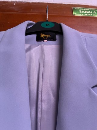 Americana Boohoo Morada Talla M
