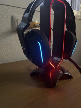 Soporte para Cascos con Luces LED