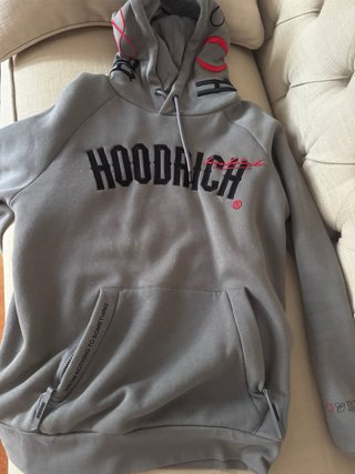 Sudadera Hoodrich gris y roja con bordados