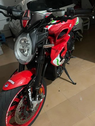 MV Agusta 800 RC serie limitada numero 87