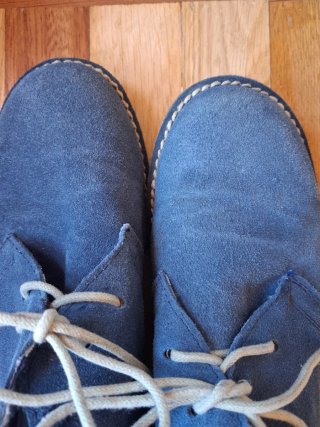 Botas azules de ante, echa un vistazo