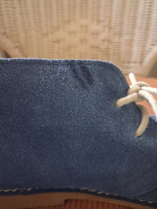 Botas azules de ante, echa un vistazo
