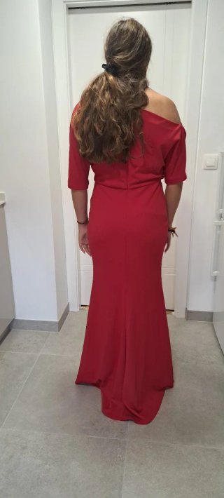 Abito rosso da donna per feste