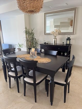 Mesa, Sillas y Aparador Comedor