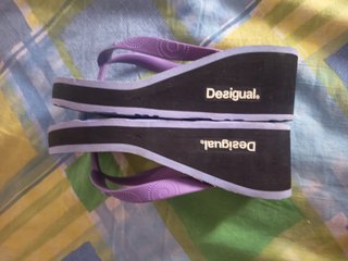 Chanclas Desigual cuña talla 36