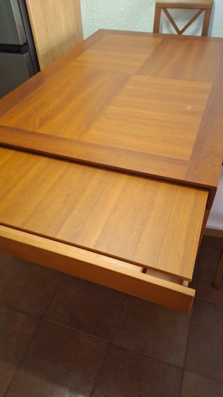 Mesa comedor de cerezo macizo y 6 sillas