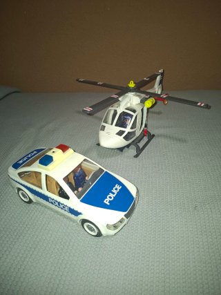 Lote Policial: Helicóptero y Coche + personajes