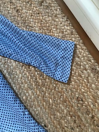 Camisa Stradivarius azul con estrellas