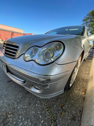 Mercedes-Benz Clase C 2004