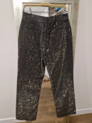 Pantalón Zara con strass