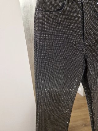 Pantalón Zara con strass