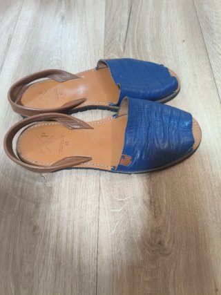 Lote 2 pares menorquinas T 42 en perfecto estado