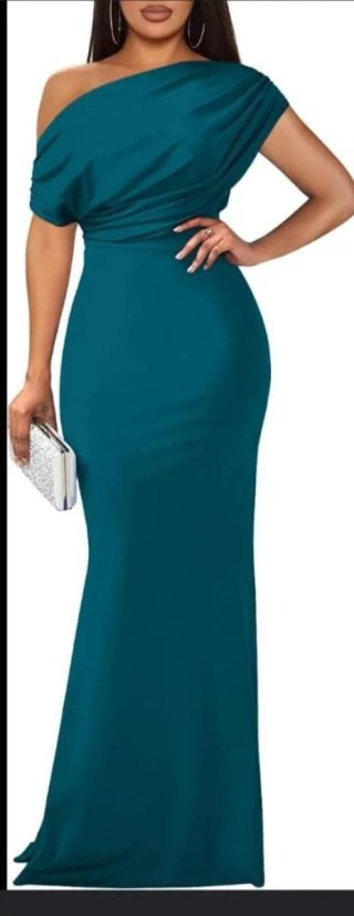Vestido de gala asimétrico verde