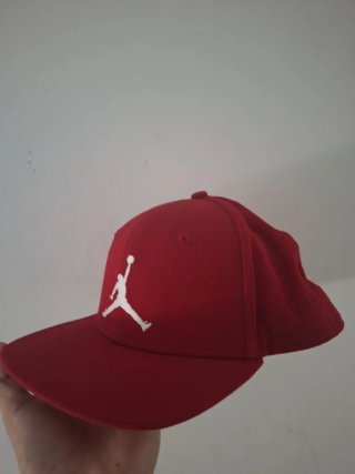 Gorra Jordan Roja Jumpman
