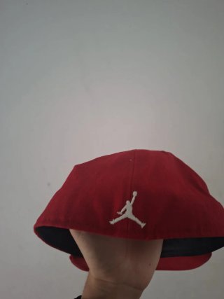 Gorra Jordan Roja Jumpman